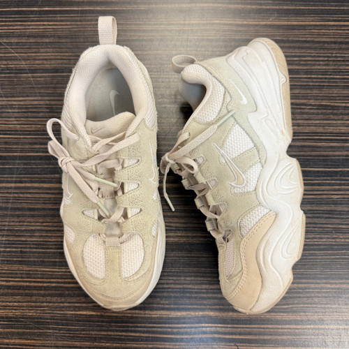 Vist Large View of Product Image Which is Used Nike Performance Shoes 6.5