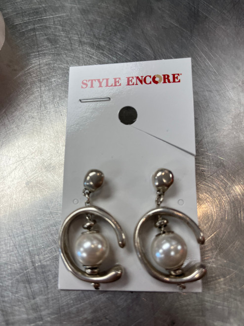 Vist Large View of Product Image Which is Used Unbranded Earrings