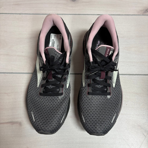 Vist Large View of Product Image Which is Used Brooks Performance Shoes 10 60093-S000357252