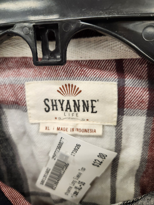 Vist Large View of Product Image Which is Used Unbranded Long Sleeve Top XL-16