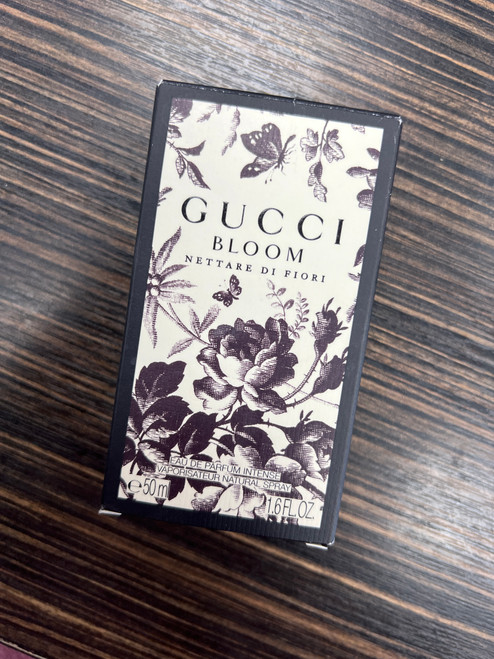 Vist Large View of Product Image Which is Used Gucci Perfume FULL 60032-S000636118