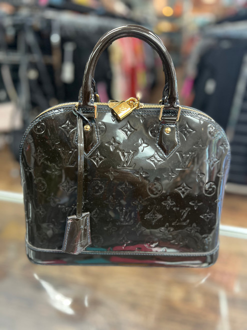 Used Louis Vuitton Large Leather Handbag 60004-S000621443
