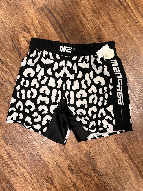 Vist Large View of Product Image Which is Used Nike Mens Athletic Shorts M 60043-S000875458