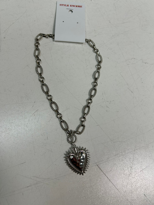 Vist Large View of Product Image Which is Used Unbranded Necklace