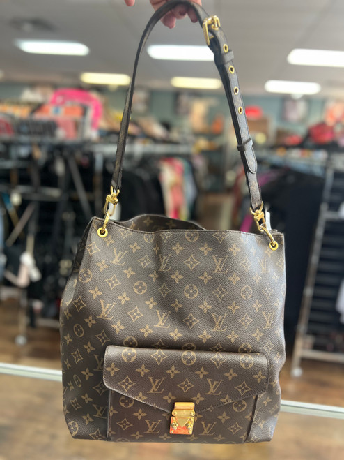 Vist Large View of Product Image Which is Used Louis Vuitton Métis bag 60004-S000621632