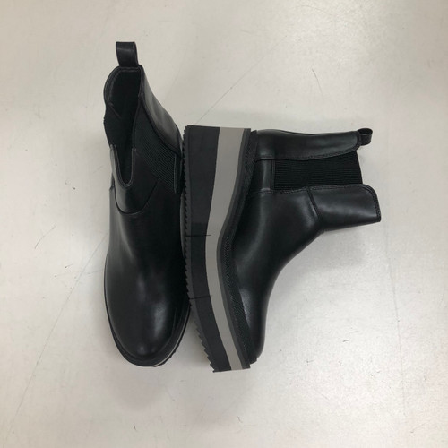 Vist Large View of Product Image Which is Used Coconuts By Matisse Ankle Boots 9 60060-S000590469