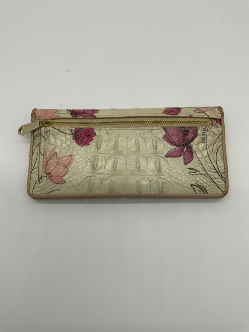 Vist Large View of Product Image Which is Used Unbranded Wallet 60126-S000385043