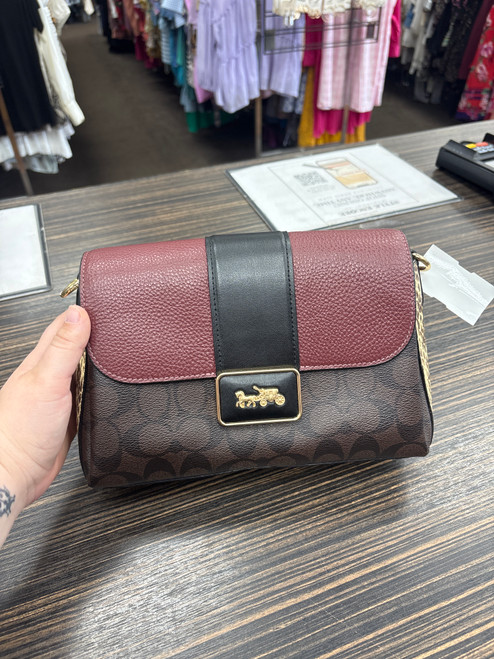 Vist Large View of Product Image Which is Used Coach Small Leather Handbag 60032-S000636484