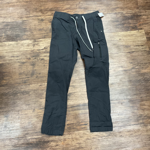 Vist Large View of Product Image Which is Used Vuori Casual Pant 4-27 60004-S000621703