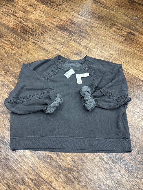 Vist Large View of Product Image Which is Used Aerie Sweatshirt M-8/10
