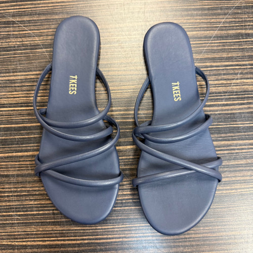 Vist Large View of Product Image Which is Used Tkees Flats 8 60129-S000504882
