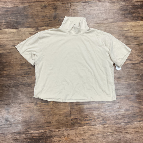 Vist Large View of Product Image Which is Used Lululemon Athletica Active Short Sleeve M-8/10 60004-S000621872