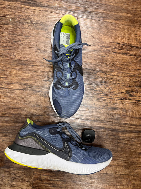 Vist Large View of Product Image Which is Used Nike Mens Athletic Shoes 11 60043-S000875874