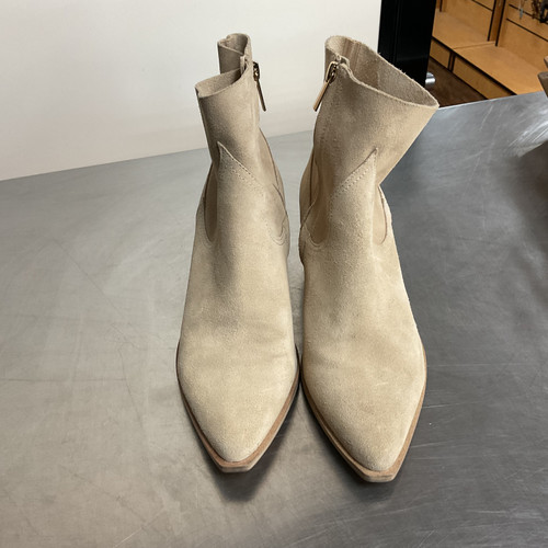 Vist Large View of Product Image Which is Used Steve Madden Ankle Boots 9 60004-S000622054
