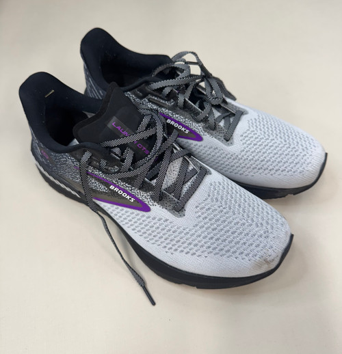 Vist Large View of Product Image Which is Used Brooks Performance Shoes 10 60006-S001104869