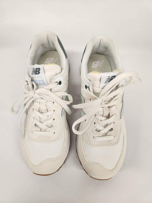 Vist Large View of Product Image Which is Used New Balance Casual Shoes 8 60027-S001353264