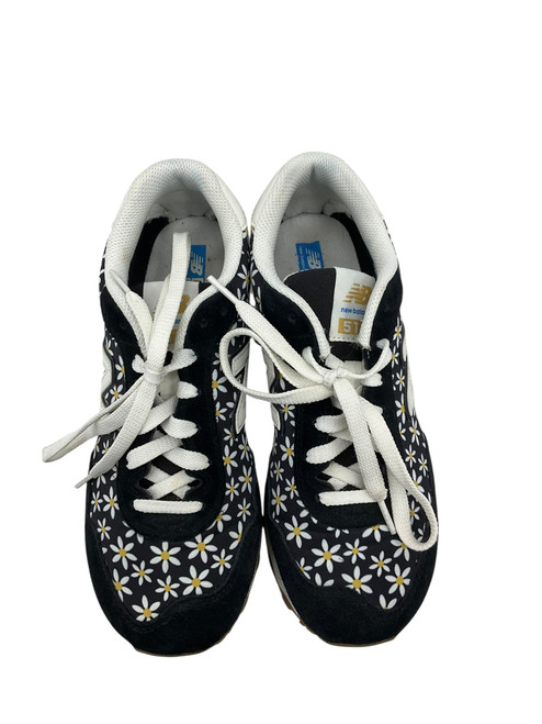 Vist Large View of Product Image Which is Used New Balance Performance Shoes 8.5 60017-S001056860