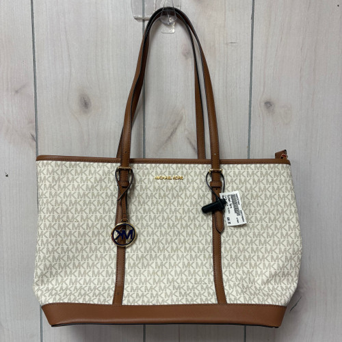 Vist Large View of Product Image Which is Used Michael Kors Xlarge Leather Handbag 60093-S000357884