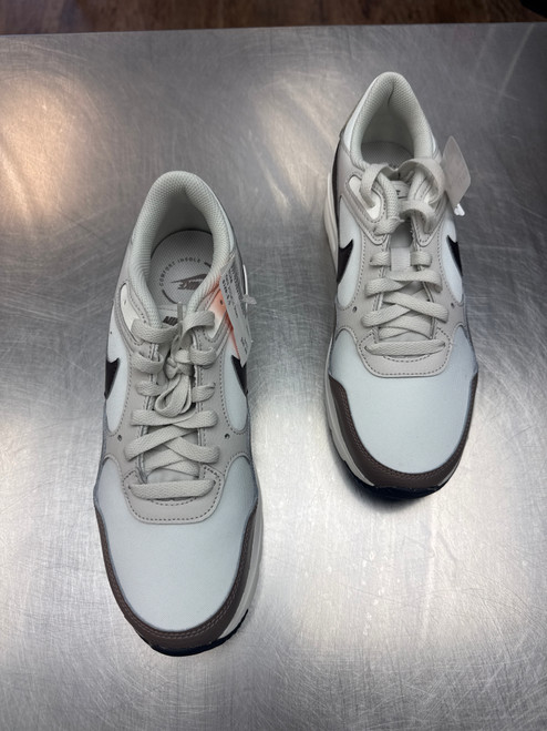 Vist Large View of Product Image Which is Used Nike Mens Athletic Shoes 8.5 60009-S000581061