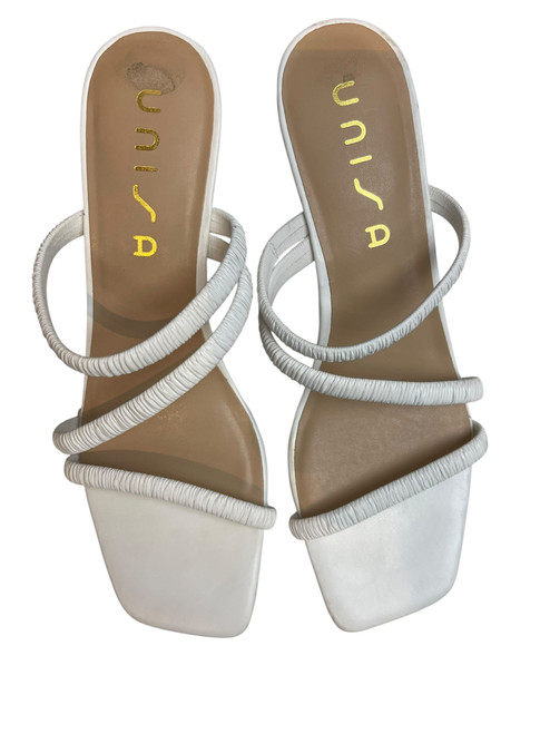 Vist Large View of Product Image Which is Used Unisa Low Heels 9 60047-S000581734