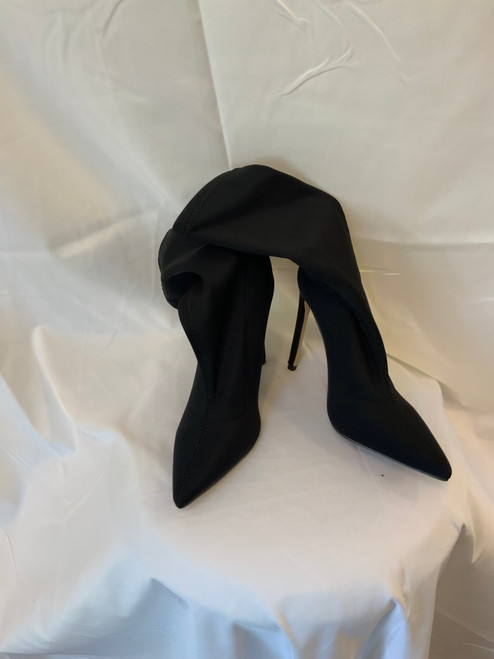 Vist Large View of Product Image Which is Used Unbranded Ankle Boots 6 60009-S000581070