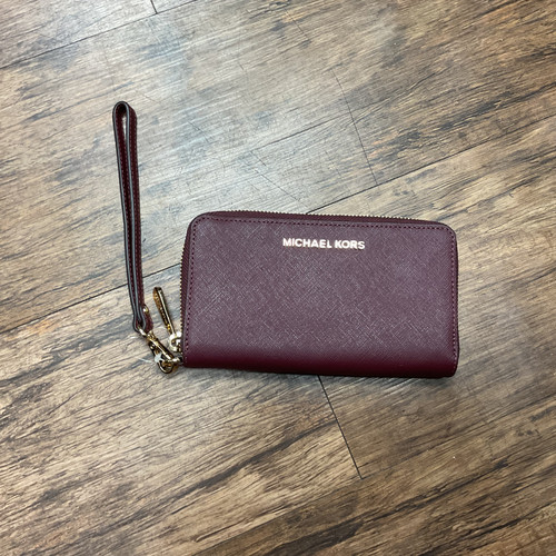 Vist Large View of Product Image Which is Used Michael Michael Kors Small Leather Handbag 60004-S000622276