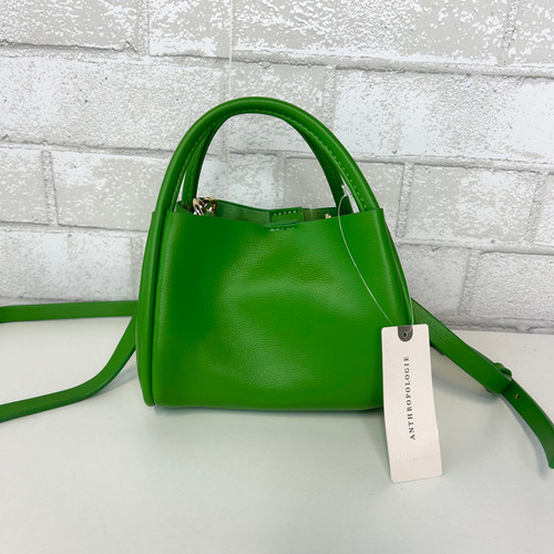 Vist Large View of Product Image Which is Used Anthropologie Small Handbag