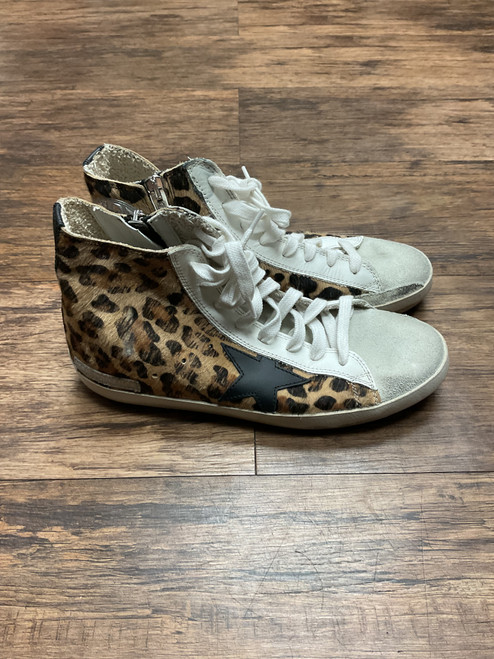 Vist Large View of Product Image Which is Used Golden Goose Casual Shoes 6 60004-S000622436