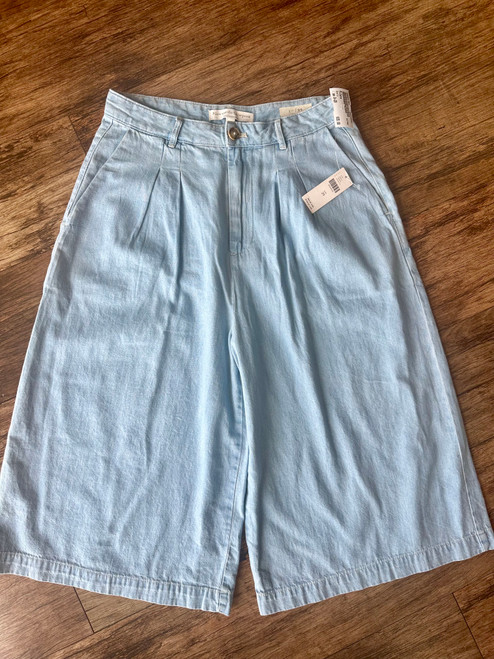 Vist Large View of Product Image Which is Used Pilcro Shorts 8-29 60032-S000637621