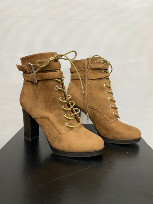 Vist Large View of Product Image Which is Used Unbranded Ankle Boots 10