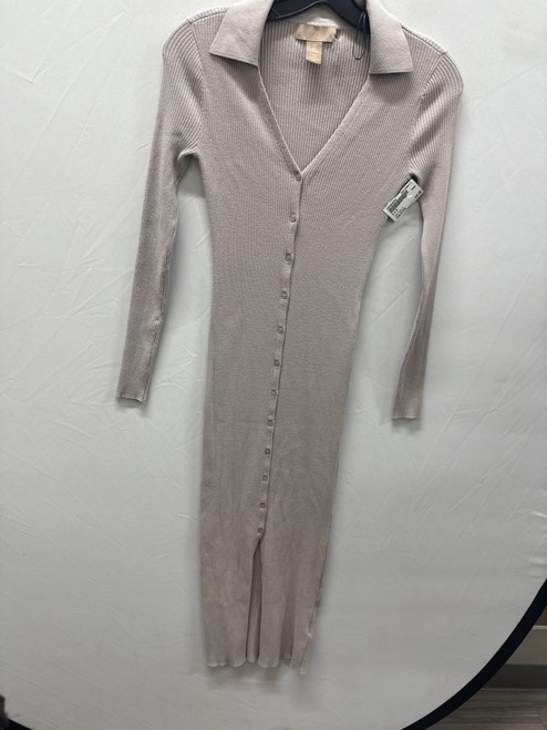 Vist Large View of Product Image Which is Used Beige H & M Long Dress B S-4/6 60137-S000066094