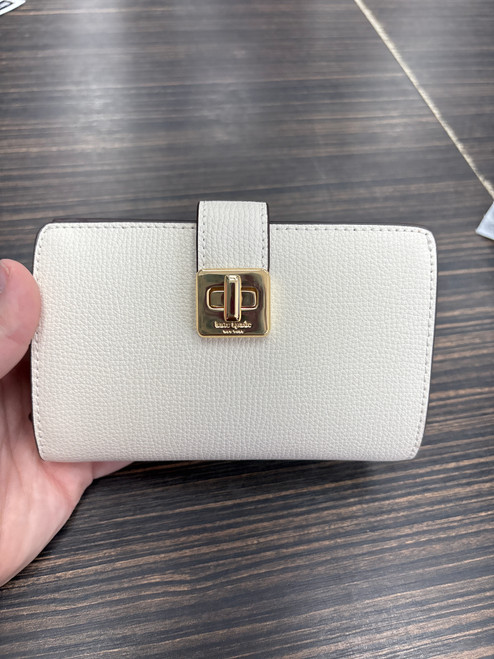 Vist Large View of Product Image Which is Used Kate Spade New York Leather Wallet 60032-S000637815