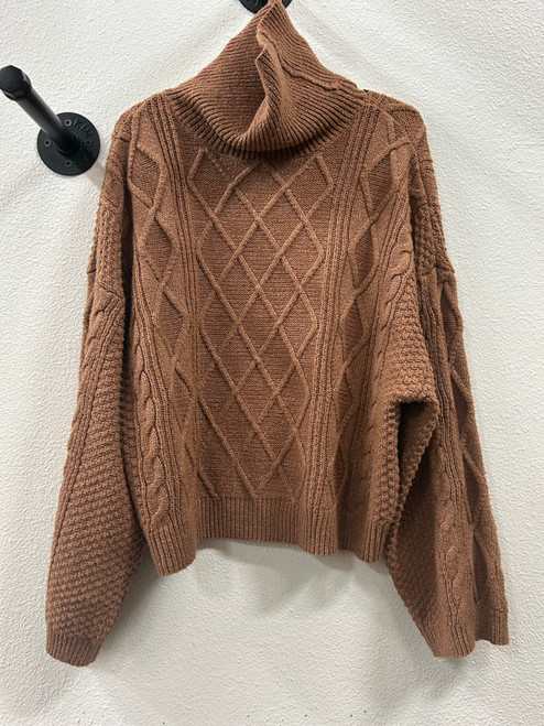 Vist Large View of Product Image Which is Used Elie Tahari Lightweight Sweater XL-16