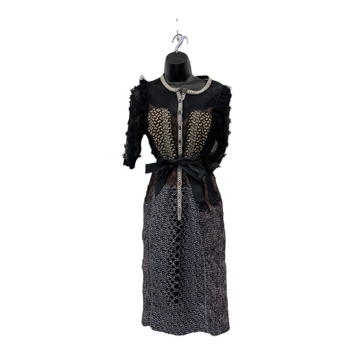 Vist Large View of Product Image Which is Used Express Sleeveless Top M-8/10