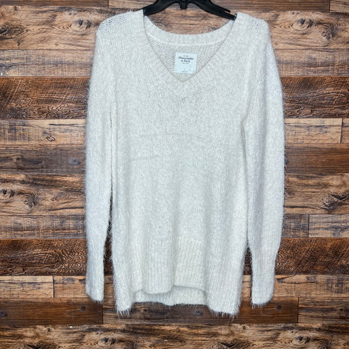 Used Unbranded Lightweight Sweater L-12/14 60129-S000505734 Vist Large View of Product Image Which is Used Unbranded Lightweight Sweater L-12/14