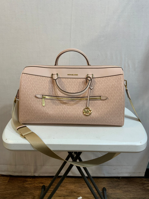 Vist Large View of Product Image Which is Used Michael Kors Large Leather Handbag 60126-S000385840