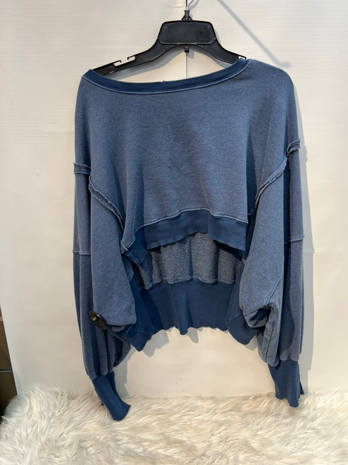 Vist Large View of Product Image Which is Used Free People Sweatshirt XS-0/2 60132-S000101570