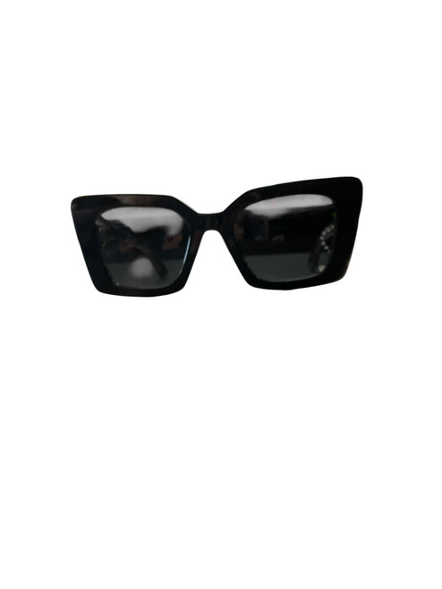 Vist Large View of Product Image Which is Used Burberry Sunglasses 60105-S000250025