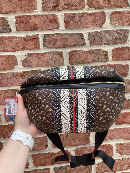 Vist Large View of Product Image Which is Used Burberry Belt Bag 60067-S000751262