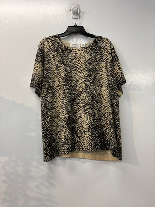 Vist Large View of Product Image Which is Used Unbranded Short Sleeve Top 3X-22