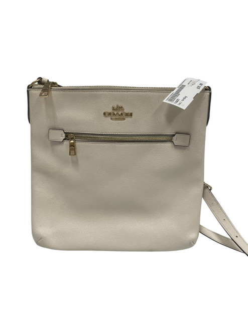 Vist Large View of Product Image Which is Used Coach Small Handbag 60069-S000709501