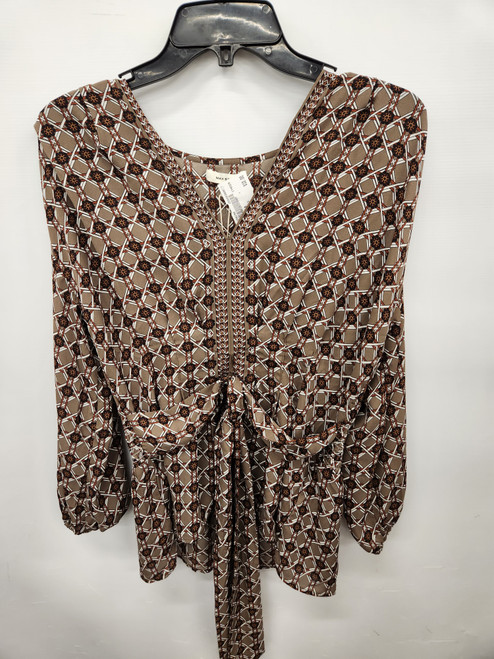 Vist Large View of Product Image Which is Used Max Studio Short Sleeve Top M-8/10