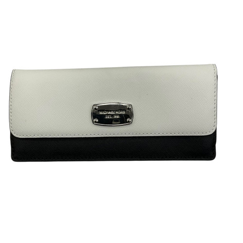 Vist Large View of Product Image Which is Used Michael Michael Kors Leather Wallet 60017-S001059280