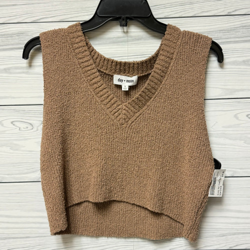 Vist Large View of Product Image Which is Used Day + Moon Short Sleeve Sweater S-4/6