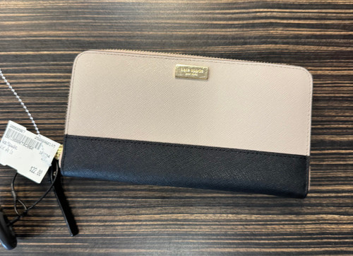 Vist Large View of Product Image Which is Used Unbranded Wallet