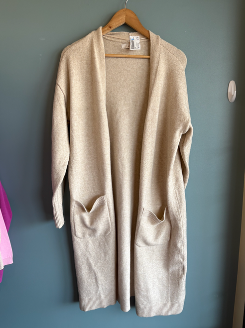 Vist Large View of Product Image Which is Used Loft Heavyweight Sweater F L-12/14