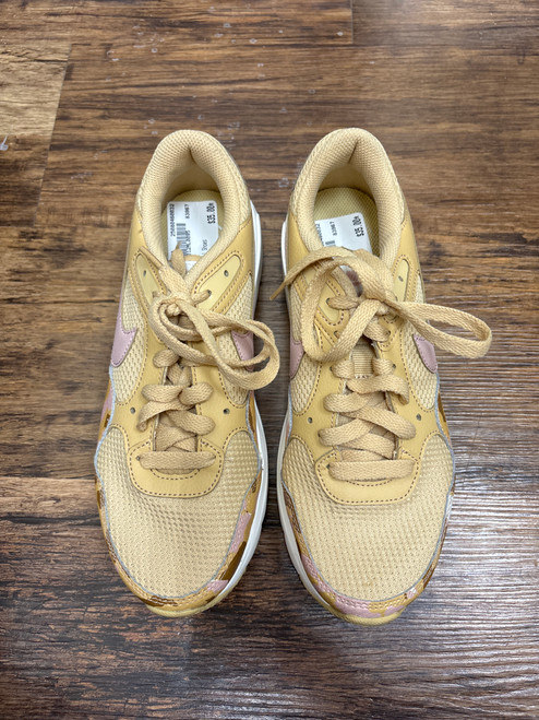 Vist Large View of Product Image Which is Used Unbranded Casual Shoes 7