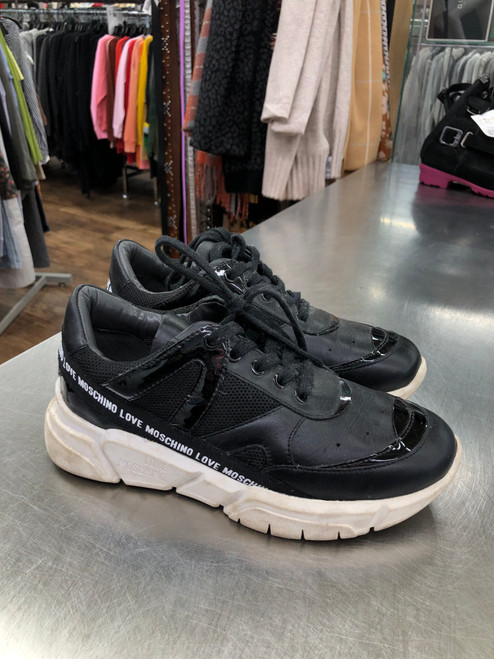 Vist Large View of Product Image Which is Used Unbranded Casual Shoes 8.5