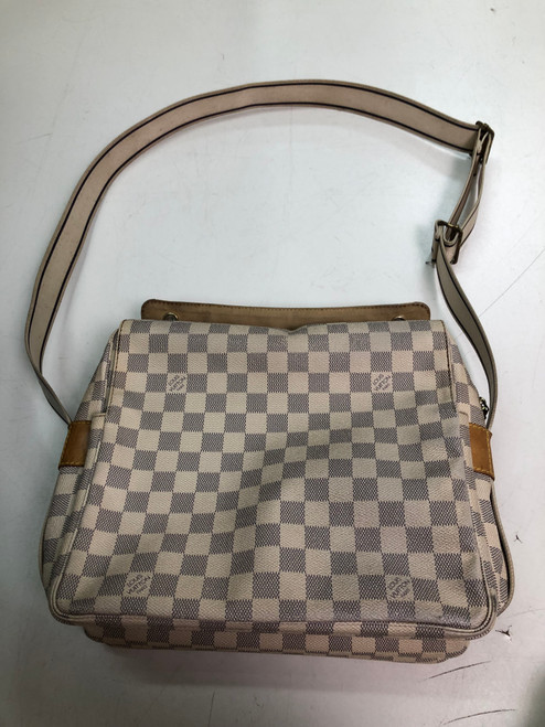 Vist Large View of Product Image Which is Used Louis Vuitton Large Leather Handbag