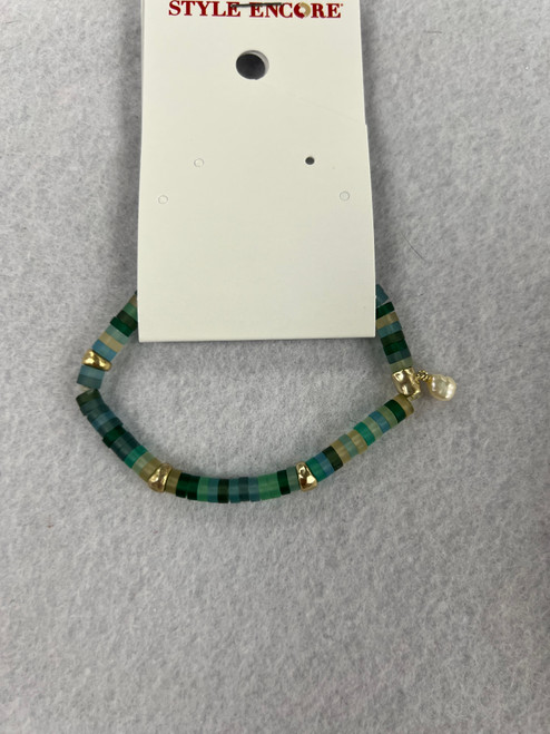 Vist Large View of Product Image Which is Used Kendra Scott Bracelet